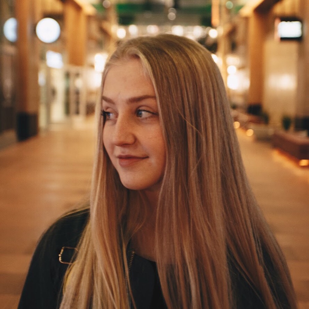 Meet your Posher, Delia